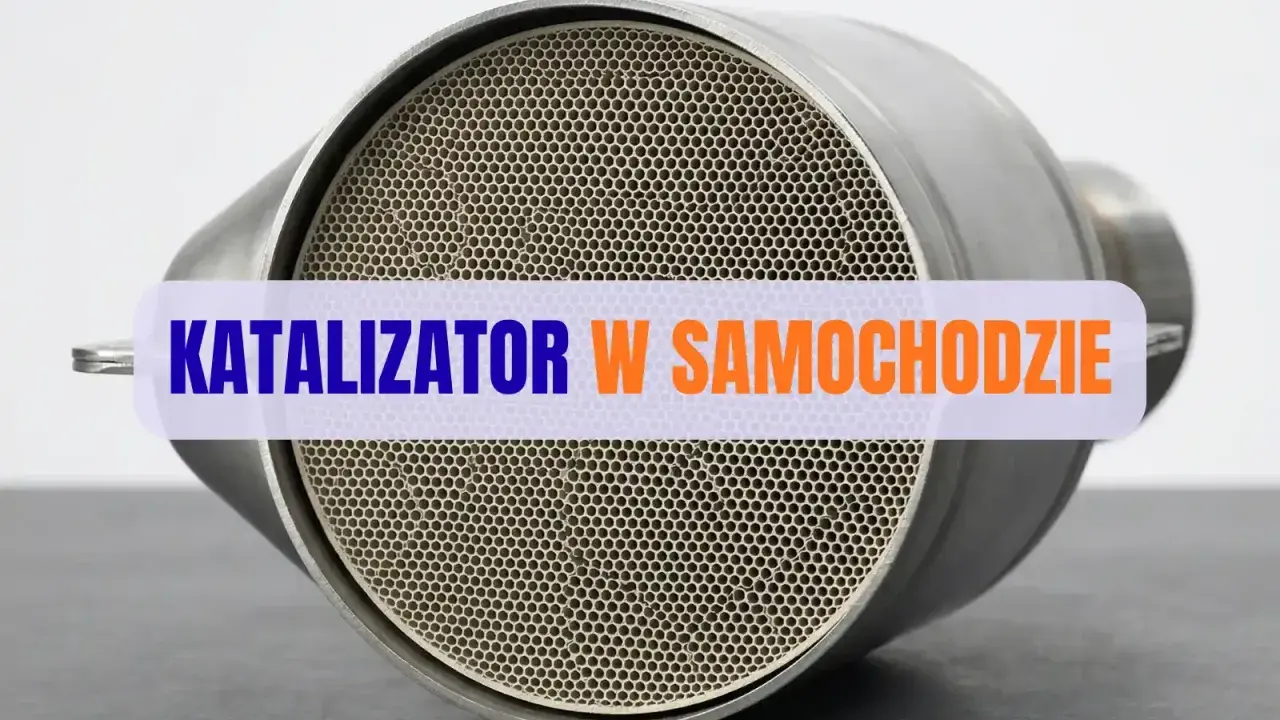 Nowy katalizator p0420 do samochodu, z widocznym wnętrzem o strukturze plastra miodu.