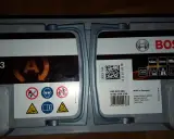 Akumulator Bosch S5 A13, 95Ah 12V. Na etykiecie widoczny kod QR i numer seryjny, który może zawierać datę produkcji akumulatora.