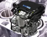 Silnik PureTech 1.2, często chwalony w opiniach za swoją wydajność i oszczędność.