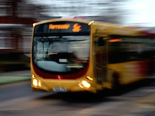 Odpowietrzanie sprzęgła krok po kroku: odzyskaj precyzję jazdy!