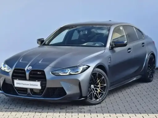 Szary BMW M3 Competition z czarnymi felgami. Sprawdź aktualną bmw m3 cena i dostępne opcje.